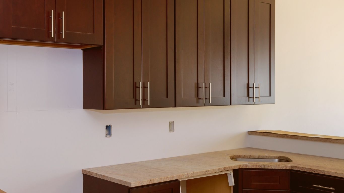 Slim Shaker Kitchen Cabinets -...